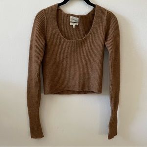 Aritzia Wilfred Free brown crop sweater